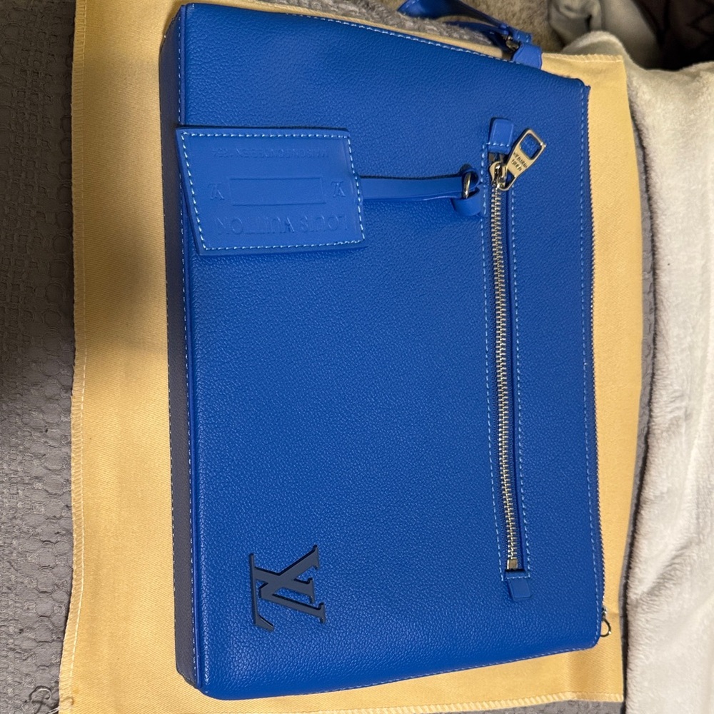 NEW LV Leather Clutch Bag